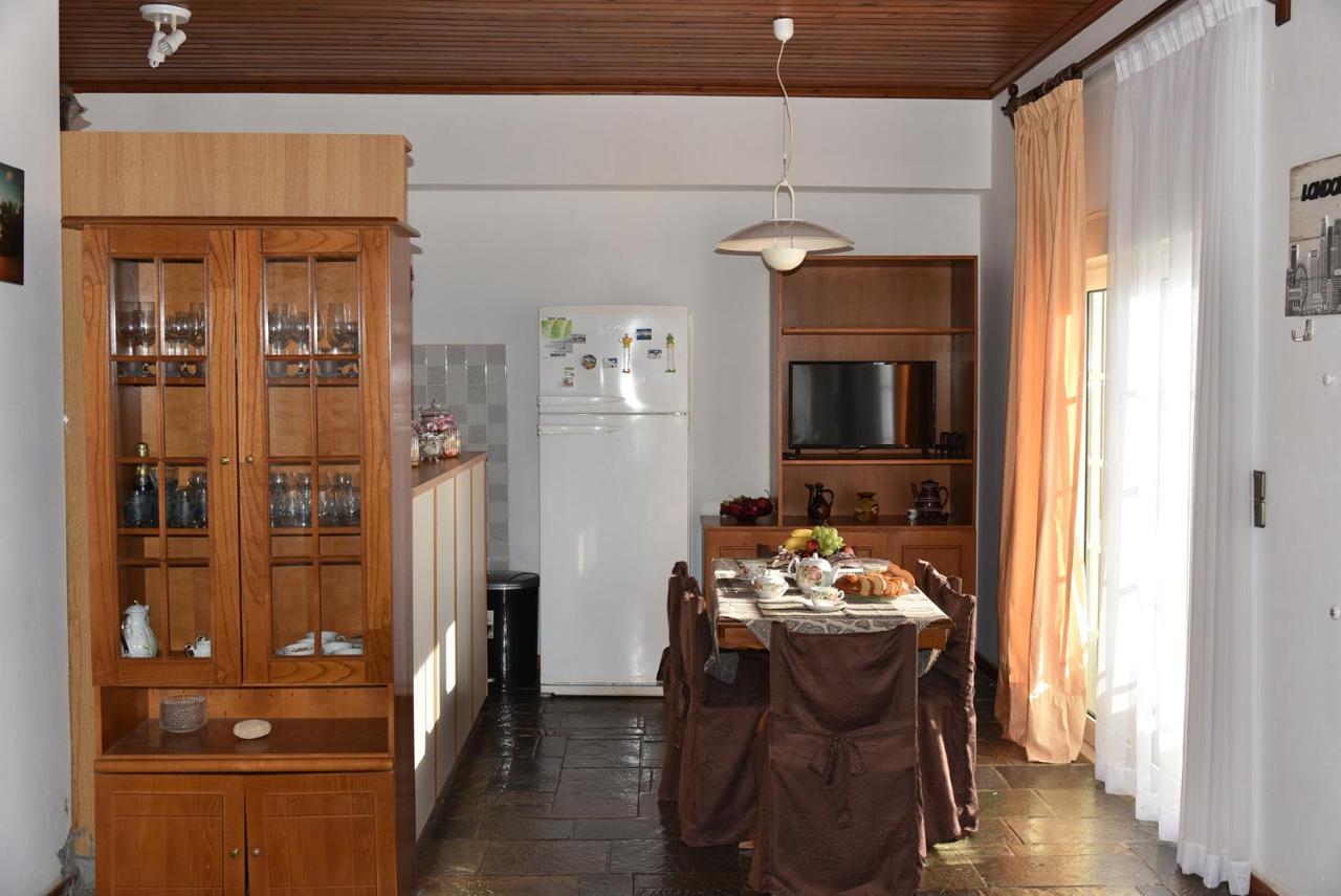 Irene'S Beach Front House Vromopousi Екстериор снимка